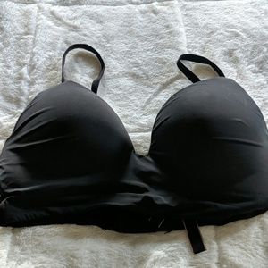 T shirt wireless Victoria's secret bra